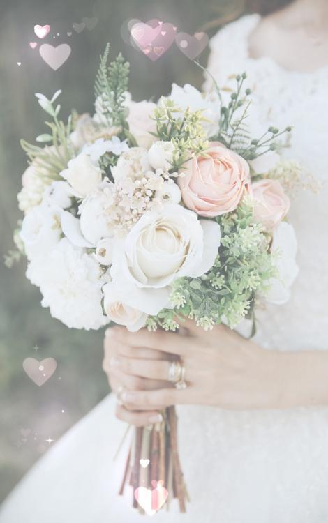 訳あって、お見合いした推しに激似のクールな美容外科医と利害一致のソロ活婚をしたはずが溺愛婚になりました