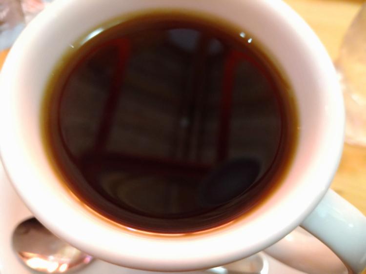 隣人は初恋の人　コーヒーの前にしませんか？