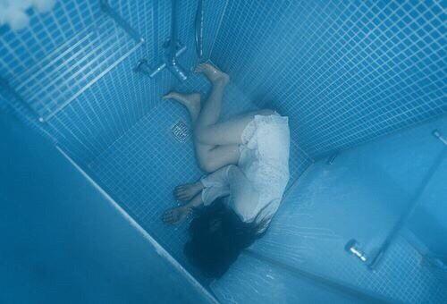 リストカットの涙。