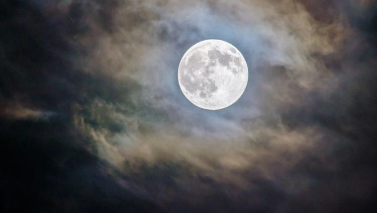 黒銀〜暴走族と闇の少女〜